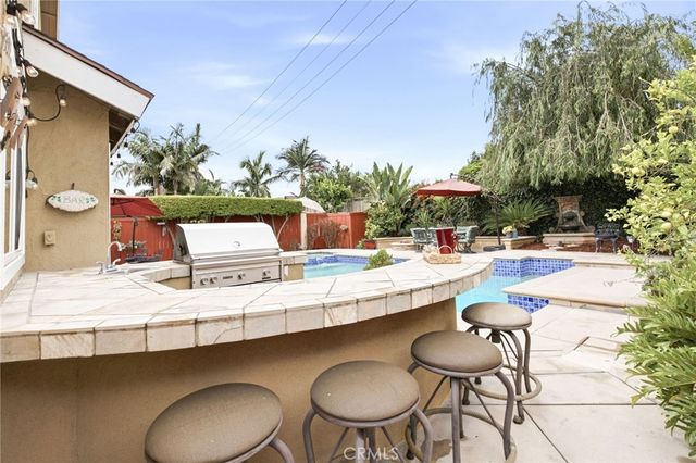 24001 Lindley, Mission Viejo, CA 92691