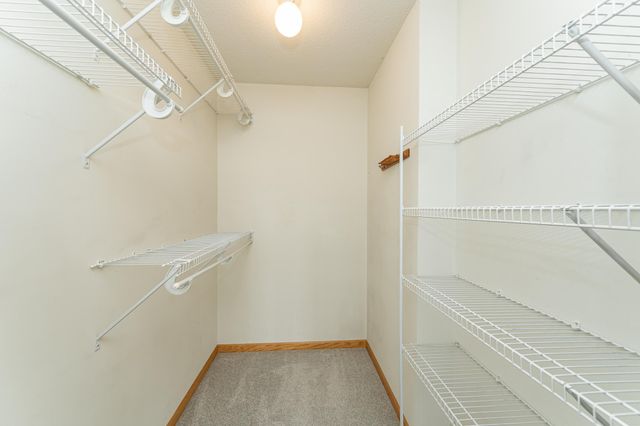 667 Shardlow Place NE, Byron, MN 55920