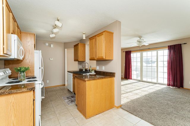 667 Shardlow Place NE, Byron, MN 55920