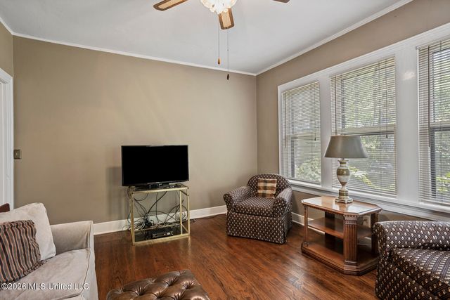 2010 Laurel Street, Jackson, MS 39202