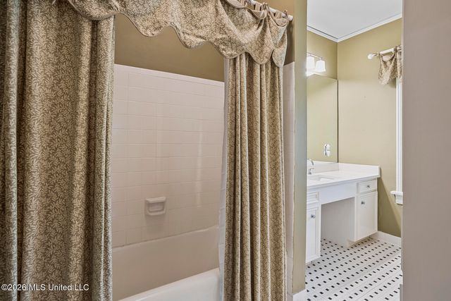 2010 Laurel Street, Jackson, MS 39202