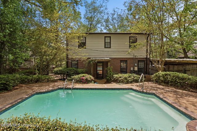 2010 Laurel Street, Jackson, MS 39202