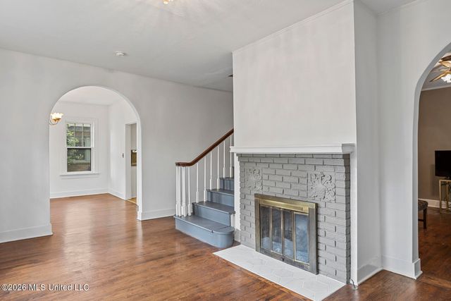 2010 Laurel Street, Jackson, MS 39202