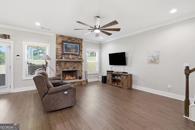 176 Heartland Meadows Drive, Mount Airy, GA 30563