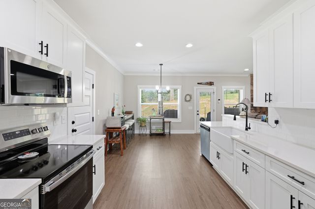 176 Heartland Meadows Drive, Mount Airy, GA 30563