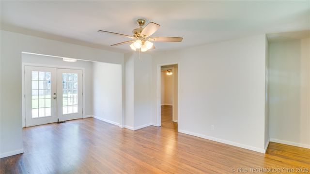 735 N Oswego Avenue, Tulsa, OK 74115