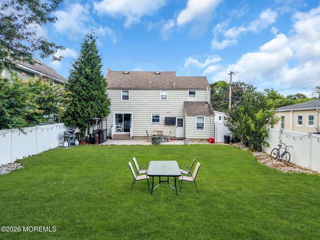 806 Trenton Avenue, Point Pleasant Beach, NJ 08742