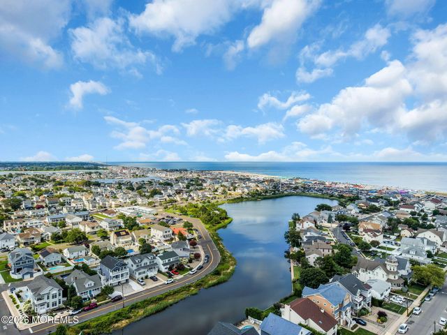 806 Trenton Avenue, Point Pleasant Beach, NJ 08742
