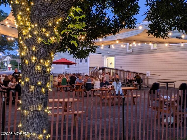 806 Trenton Avenue, Point Pleasant Beach, NJ 08742