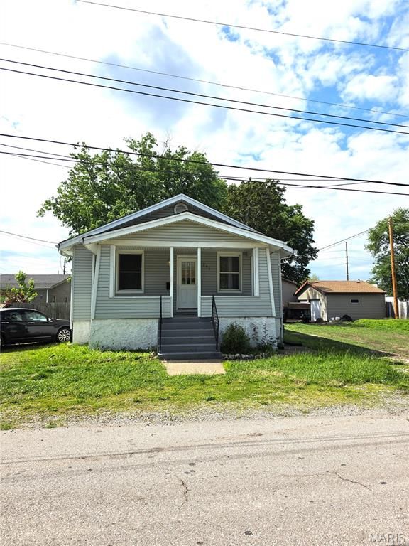 241 Dammert Avenue, St Louis, MO 63125