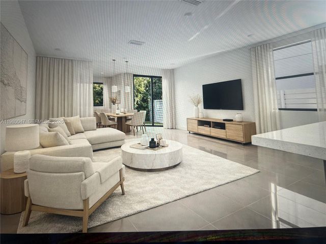 225 NW 40 CT, Miami, FL 33126