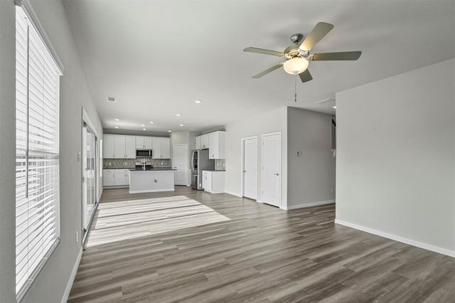 105 Lisa Lane, Fate, TX 75189