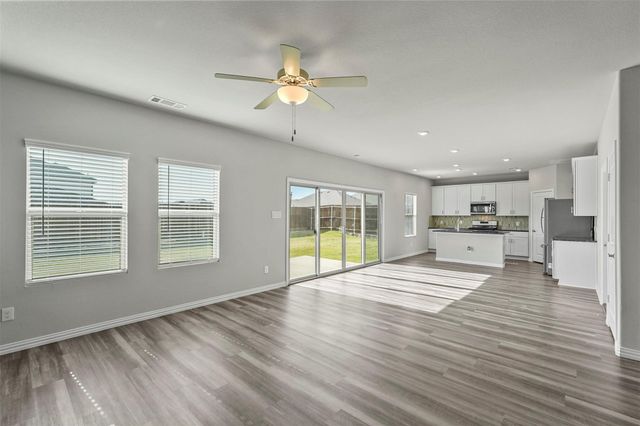 105 Lisa Lane, Fate, TX 75189