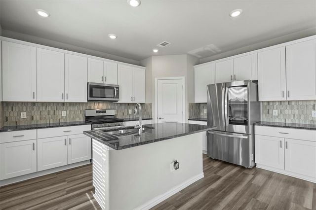 105 Lisa Lane, Fate, TX 75189