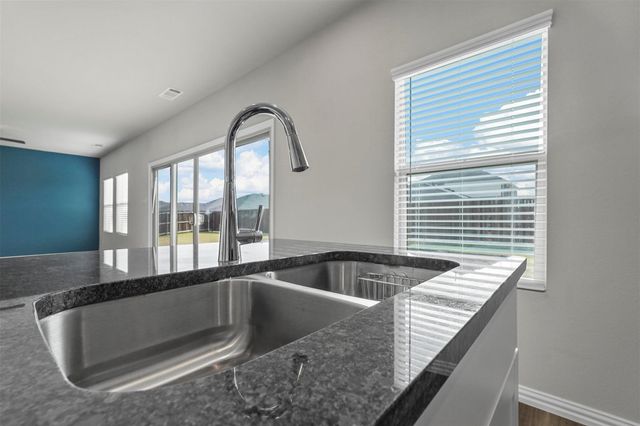 105 Lisa Lane, Fate, TX 75189