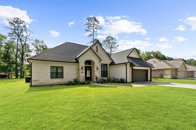 2650 Fountain View Street, New Caney, TX 77357