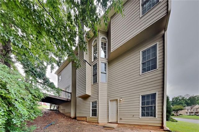 3930 Summit Gate Drive, Suwanee, GA 30024