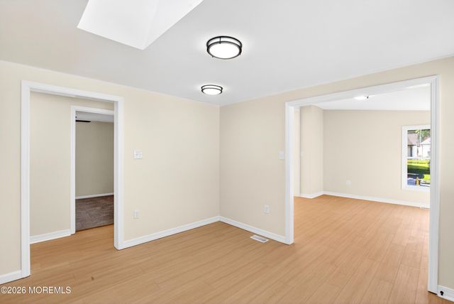 17 Brookview Lane, Manalapan, NJ 07726