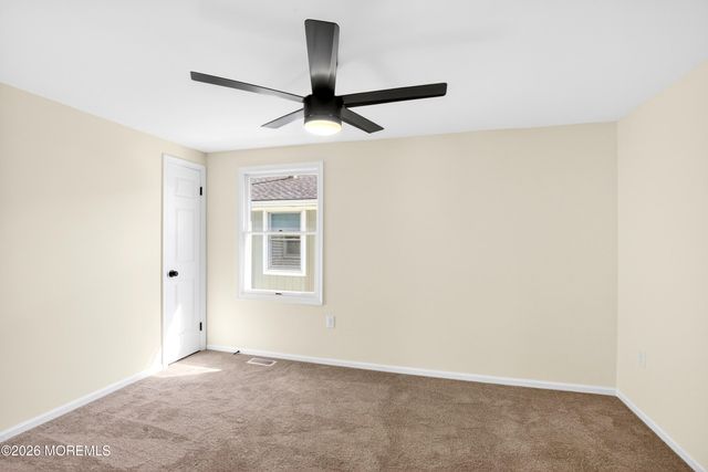 17 Brookview Lane, Manalapan, NJ 07726