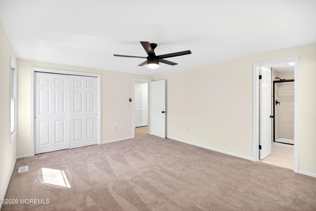 17 Brookview Lane, Manalapan, NJ 07726