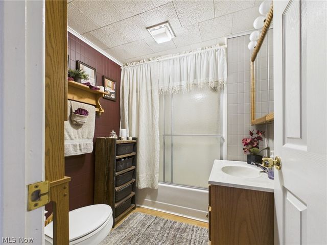 4351 County Road 17, Rayland, OH 43943