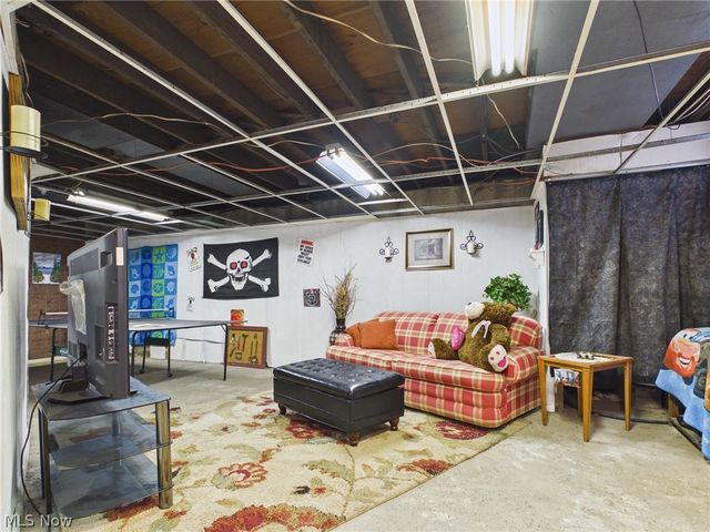 4351 County Road 17, Rayland, OH 43943