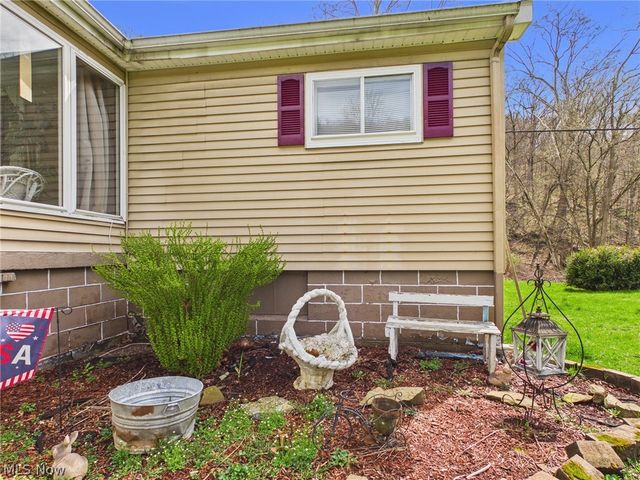 4351 County Road 17, Rayland, OH 43943