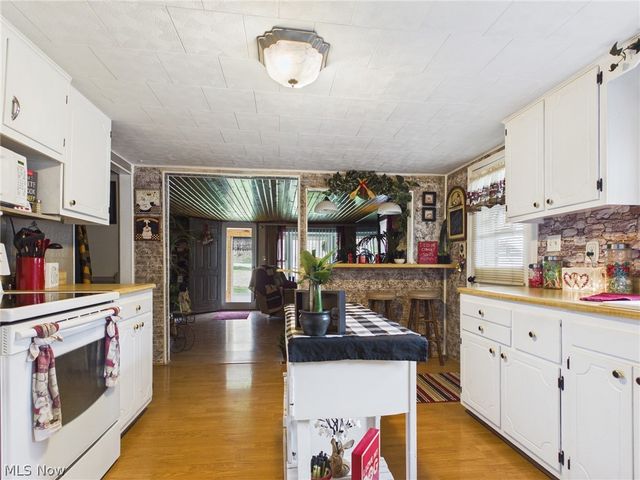 4351 County Road 17, Rayland, OH 43943