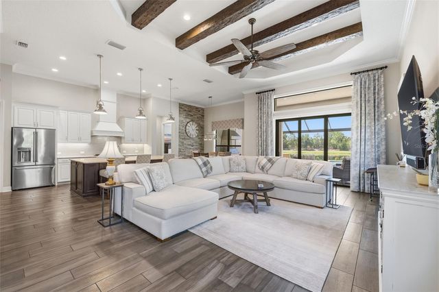 7228 WHITTLEBURY TRAIL, Bradenton, FL 34202