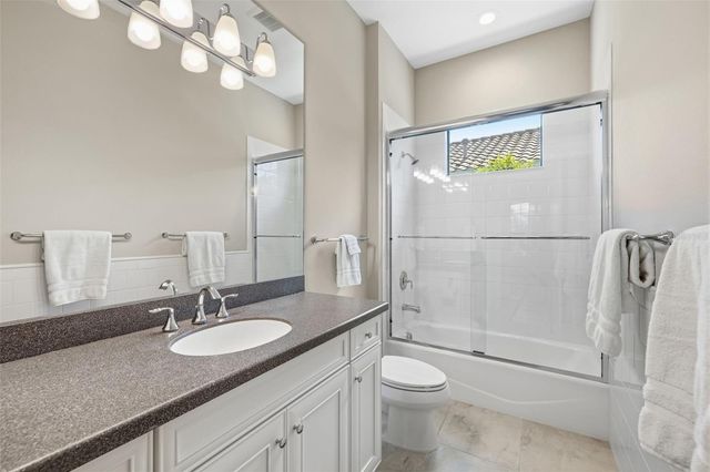7228 WHITTLEBURY TRAIL, Bradenton, FL 34202