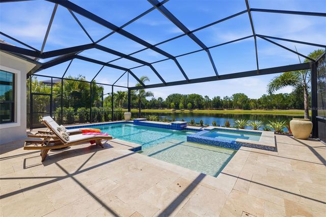 7228 WHITTLEBURY TRAIL, Bradenton, FL 34202