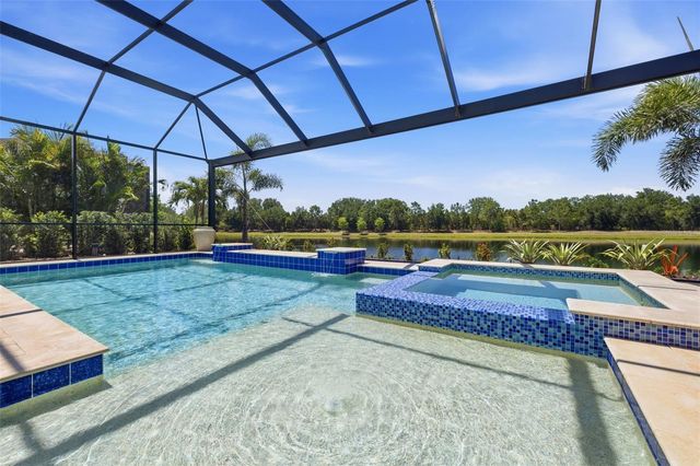7228 WHITTLEBURY TRAIL, Bradenton, FL 34202