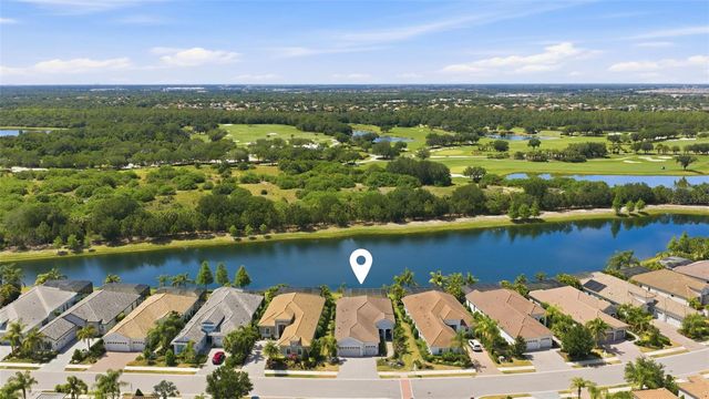7228 WHITTLEBURY TRAIL, Bradenton, FL 34202