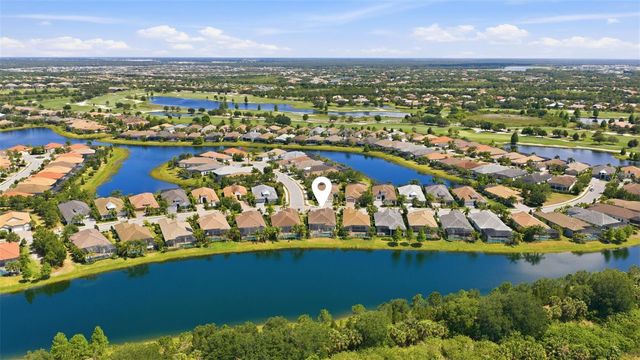 7228 WHITTLEBURY TRAIL, Bradenton, FL 34202