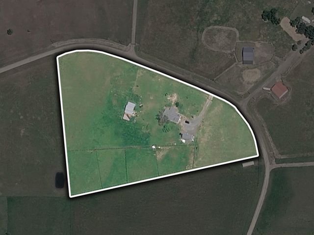 533 Chateau Drive, Eagle Point, OR 97524