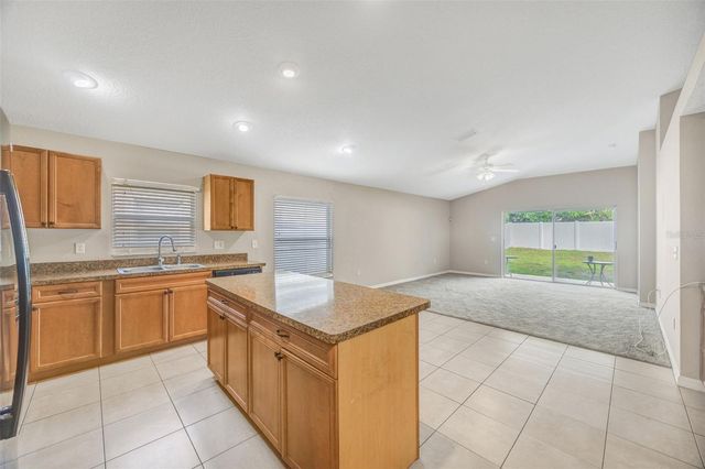 3841 HAMPTON HILLS DR, Lakeland, FL 33810