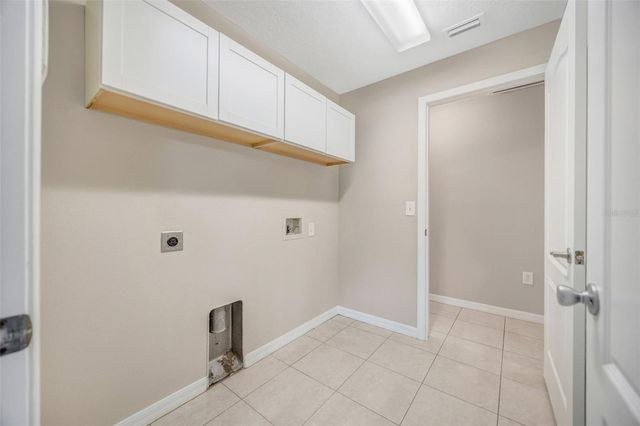 3841 HAMPTON HILLS DR, Lakeland, FL 33810