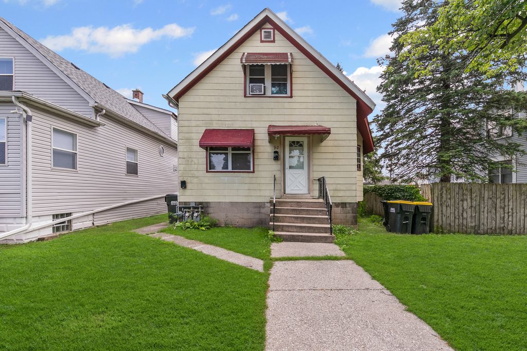 90 W 28th Place, South Chicago Heights, IL 60411