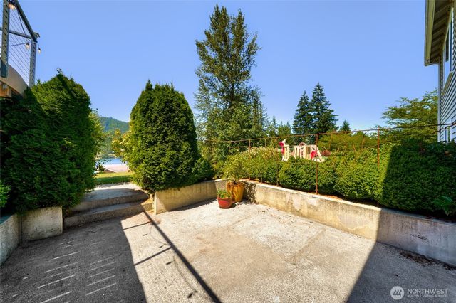 18820 Big Lake Ridge Place, Mount Vernon, WA 98274