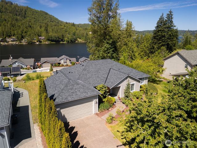 18820 Big Lake Ridge Place, Mount Vernon, WA 98274