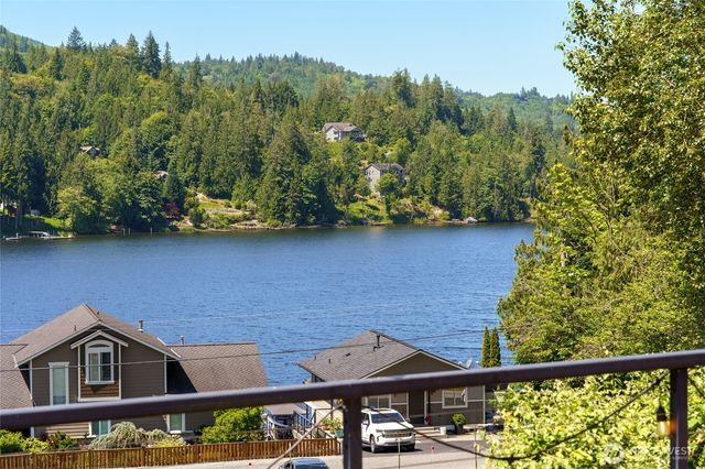 18820 Big Lake Ridge Place, Mount Vernon, WA 98274