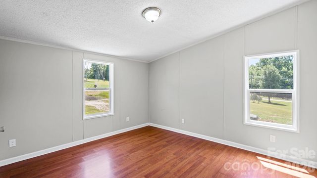 3532 4th Avenue Lane NE, Conover, NC 28613