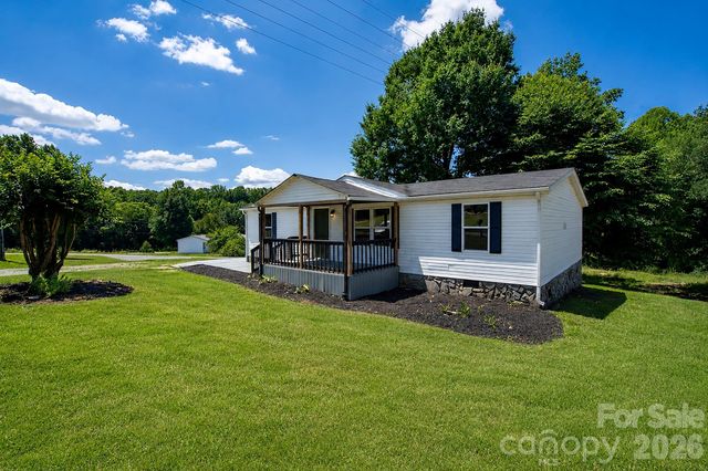 3532 4th Avenue Lane NE, Conover, NC 28613