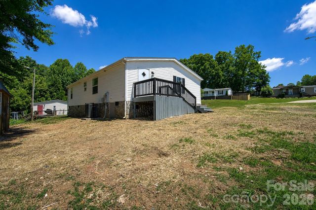 3532 4th Avenue Lane NE, Conover, NC 28613