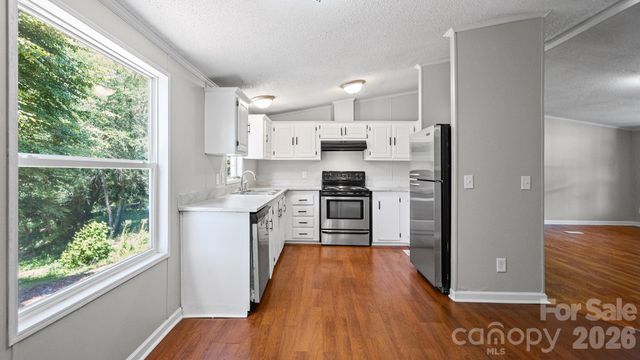 3532 4th Avenue Lane NE, Conover, NC 28613