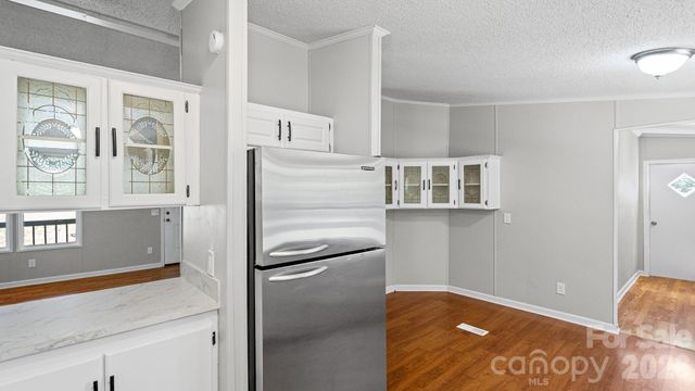 3532 4th Avenue Lane NE, Conover, NC 28613