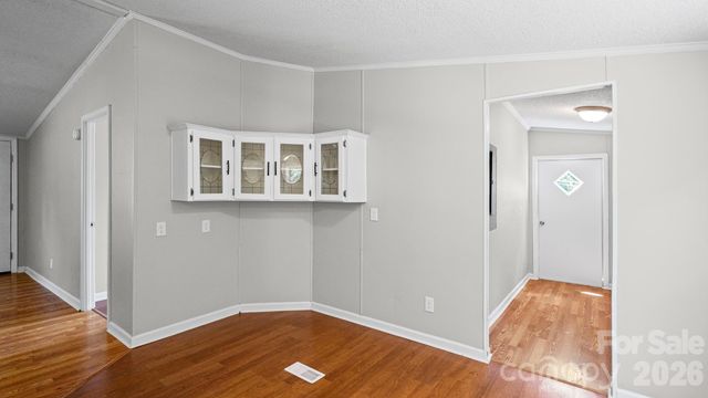 3532 4th Avenue Lane NE, Conover, NC 28613
