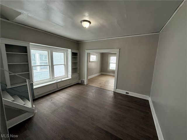 1028 E 146th Street, Cleveland, OH 44110