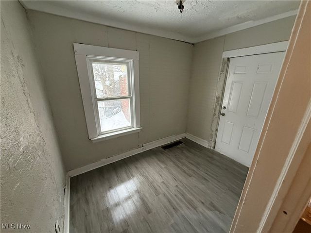 1028 E 146th Street, Cleveland, OH 44110