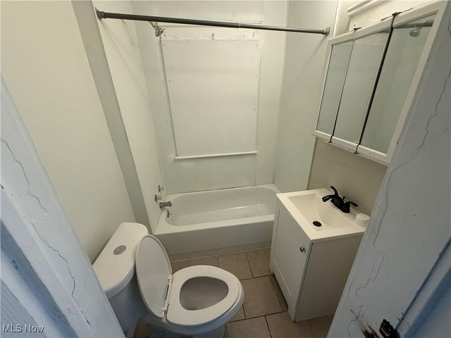 1028 E 146th Street, Cleveland, OH 44110